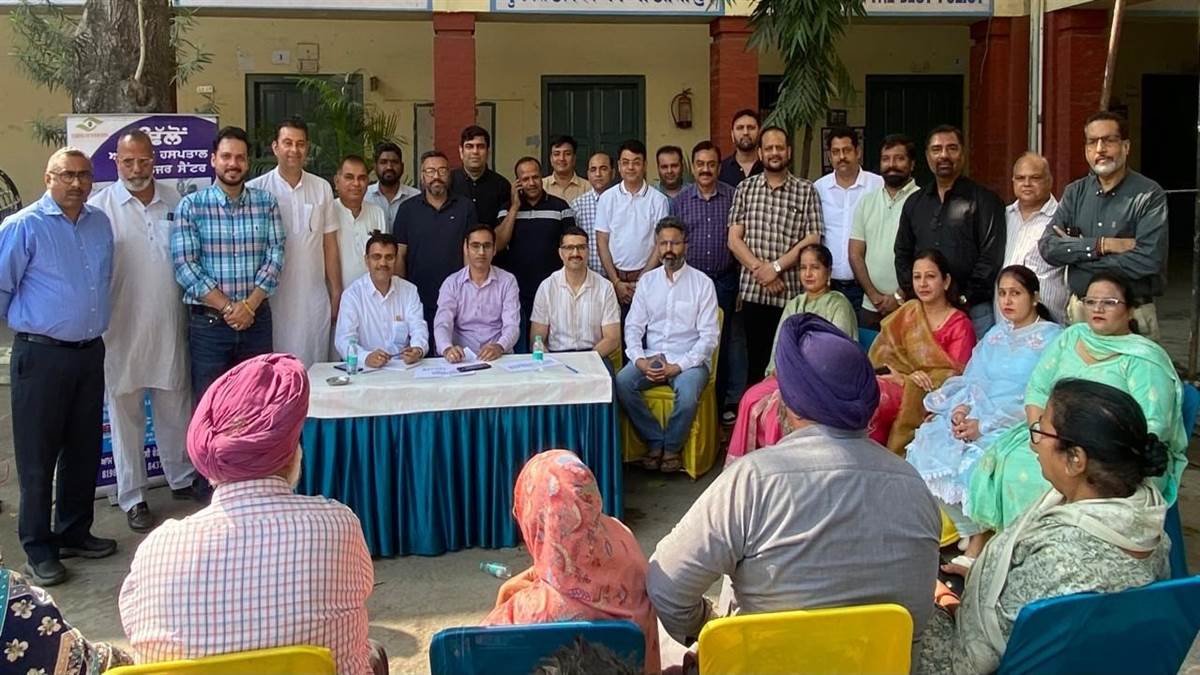 140 ਮਰੀਜ਼ਾਂ ਦੀਆਂ ਅੱਖਾਂ ਦਾ ਨਿਰੀਖਣ ਕੀਤਾ