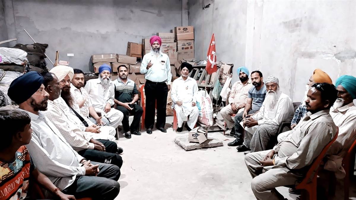 ਪਿੰਡ ਸੁਰਸਿੰਘ ਜਥੇ ਮਾਰਚ ’ਚ ਖੇਤ ਮਜ਼ਦੂਰ ਵੱਡੀ ਗਿਣਤੀ ’ਚ ਸ਼ਾਮਲ ਹੋਣਗੇ : ਕਾਮਰੇਡ ਗੋਹਲਵੜ, ਕਾਮਰੇਡ ਪੱਟੀ