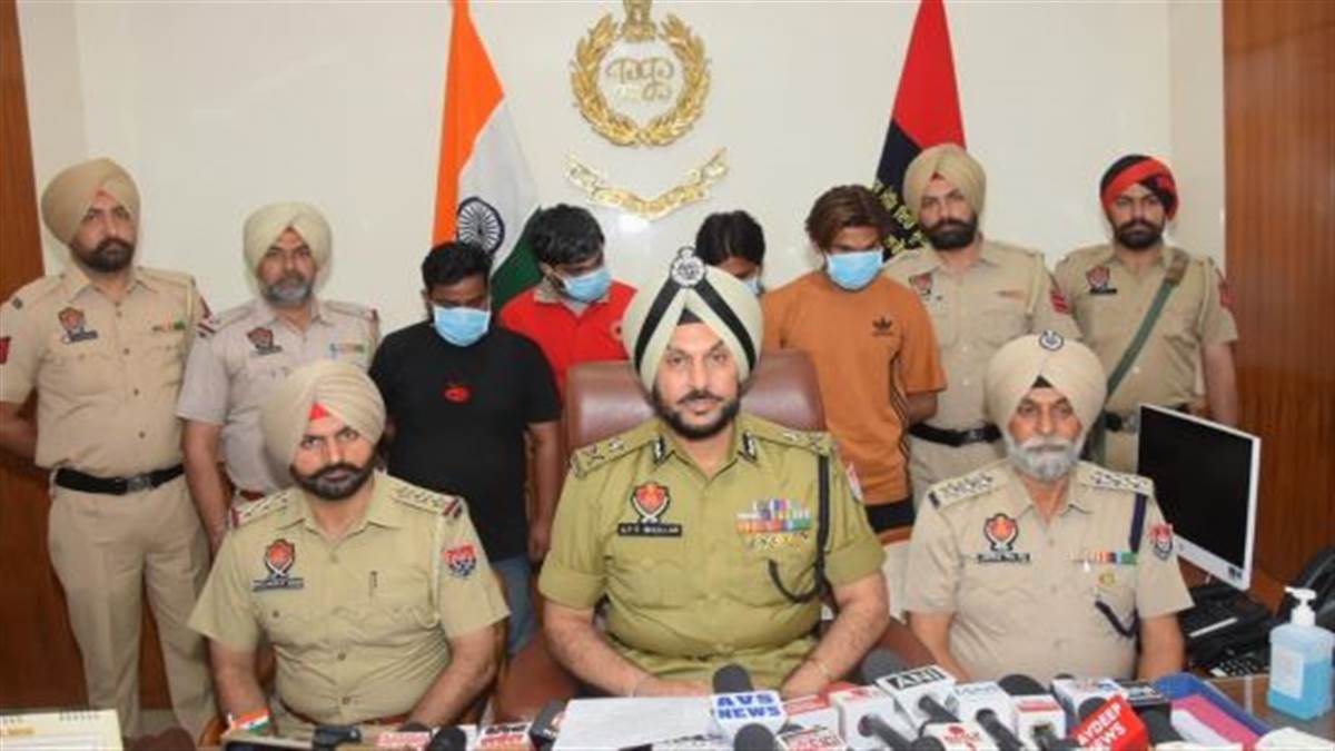War Against Drugs : ਨਸ਼ੀਲੇ ਪਦਾਰਥਾਂ ਦੀ ਤਸਕਰੀ ’ਚ 4 ਕਿੱਲੋ ਹੈਰੋਇਨ ਸਣੇ ਅੱਠ ਮੁਲਜ਼ਮ ਗ੍ਰਿਫ਼ਤਾਰ