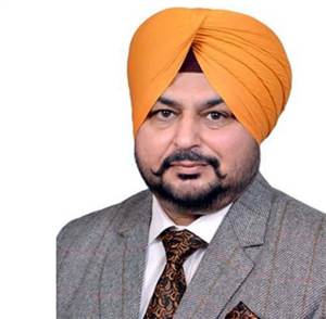 ਸੰਗਰੂਰ 'ਚ ਗ਼ੈਰ-ਮਿਆਰੀ ਖਾਦਾਂ ਤੇ ਕੀਟਨਾਸ਼ਕਾਂ ਖ਼ਿਲਾਫ਼ ਵੱਡੀ ਕਾਰਵਾਈ, 22 'ਚੋਂ 17 ਸੈਂਪਲ ਫੇਲ੍ਹ; ਕਾਨੂੰਨੀ ਕਾਰਵਾਈ ਸ਼ੁਰੂ