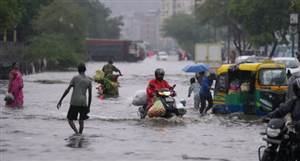Monsoon Weather : ਦੇਸ਼ ਭਰ 'ਚ ਮੀਂਹ ਨੇ ਮਚਾਈ ਤਬਾਹੀ, ਦਿੱਲੀ-ਯੂਪੀ- ਬਿਹਾਰ ਸਣੇ 9 ਸੂਬਿਆਂ 'ਚ ਹਾਈ ਅਲਰਟ