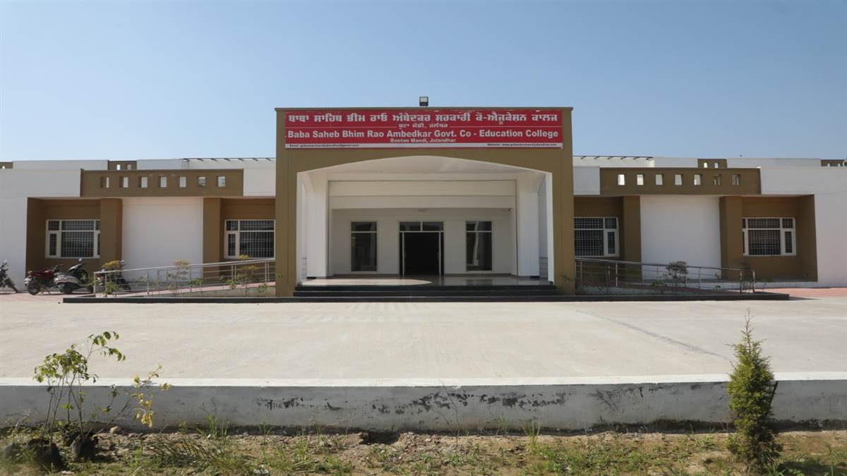 Exclusive: ਪੱਕੇ ਅਧਿਆਪਕਾਂ ਦੀ ਘਾਟ ਨਾਲ ਜੂਝ ਰਹੇ ਨੇ ਸੂਬੇ ਦੇ ਸਰਕਾਰੀ ਕਾਲਜ, ਪਿਛਲੇ ਕਰੀਬ 24 ਸਾਲਾਂ ਤੋਂ ਨਹੀਂ ਹੋਈ ਅਧਿਆਪਕਾਂ ਦੀ ਰੈਗੂਲਰ ਭਰਤੀ