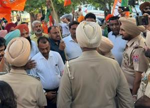 Barnala News: ਭਾਜਪਾ ਵੱਲੋਂ ਗੁਲਜ਼ਾਰ ਸਿੰਘ ਮੌਤ ਮਾਮਲੇ ਦੀ ਨਿਰਪੱਖ ਜਾਂਚ ਦੀ ਮੰਗ, ਪੰਜਾਬ ’ਚ ਰਾਸ਼ਟਰਪਤੀ ਰਾਜ ਲਾਗੂ ਕਰਨ ਦੀ ਮੰਗ