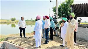 ਮੱਛੀ ਕਾਸ਼ਤਕਾਰ ਵੱਲੋਂ ਮੱਛੀ ਫਾਰਮ ਕਾਹਨ ਸਿੰਘ ਵਾਲਾ ਦਾ ਦੌਰਾ