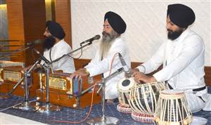 ਬਾਬਾ ਬੁੱਢਾ ਜੀ ਦੀ ਯਾਦ ’ਚ ਕਰਵਾਇਆ ਕੀਰਤਨ