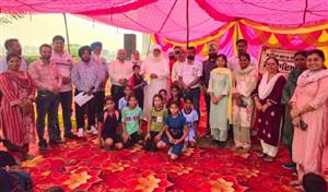 ਬਾਬਾ ਆਲੋਵਾਲ ਤੇ ਅਧਿਕਾਰੀਆਂ ਵੱਲੋਂ ਜੇਤੂ ਖਿਡਾਰੀ ਸਨਮਾਨਿਤ
