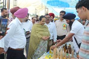 ਖੇਤੀਬਾੜੀ ਮਾਹਿਰਾਂ ਵੱਲੋਂ ਸਿਫਾਰਿਸ਼ ਕੀਤੇ ਬੀਜ, ਖਾਦ ਤੇ ਦਵਾਈਆਂ ਦੀ ਵਰਤੋਂ ਕਰਨ ਕਿਸਾਨ : ਵਿਧਾਇਕ