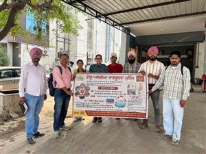 ‘ਹਰ ਸ਼ੁੱਕਰਵਾਰ ਡੇਂਗੂ ’ਤੇ ਵਾਰ’ ਮੁਹਿੰਮ ਤਹਿਤ ਜ਼ਿਲ੍ਹੇ ’ਚ ਲਾਰਵੇ ਦੀ ਚੈਕਿੰਗ