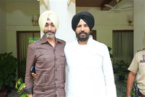 ਸੰਧੂ ਨੇ ਦਿੱਲੀ ’ਚ ਰਾਜਾ ਵੜਿੰਗ ਨਾਲ ਕੀਤੀ ਮੁਲਾਕਾਤ