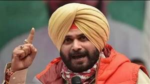2027 ਚੋਣਾਂ ਤੋਂ ਪਹਿਲਾਂ ਨਵਜੋਤ ਸਿੱਧੂ ਦੀ ਵਾਪਸੀ ਦੀ ਚਰਚਾ, ਰਾਣਾ ਗੁਰਜੀਤ ਬੋਲੇ- 'ਘਰ 'ਚ ਜਿੰਨੇ ਜੀਅ ਹੋਣ, ਓਨਾ ਚੰਗਾ'