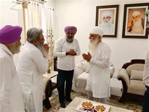ਪੰਜਾਬ ਕਾਂਗਰਸ ਦੇ ਨਵੇਂ ਕਪਤਾਨ ਪਰਗਟ ਸਿੰਘ ਗੁਰਦੁਆਰਾ ਸ੍ਰੀ ਭੈਣੀ ਸਾਹਿਬ ਹੋਏ ਨਤਮਸਤਕ: ਸਤਿਗੁਰੂ ਸ੍ਰੀ ਉਦੈ ਸਿੰਘ ਜੀ ਤੋਂ ਲਿਆ ਆਸ਼ੀਰਵਾਦ