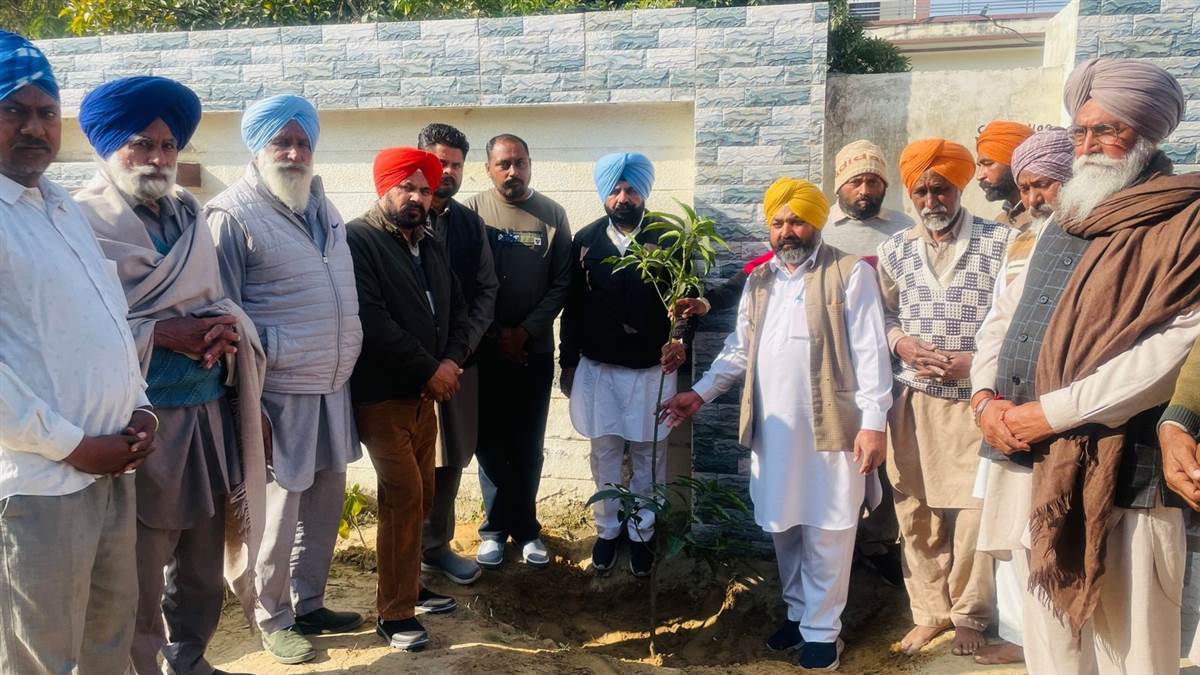 ਨਿਰਮਲ ਸਿੰਘ ਰੁਮਾਣਾ ਦੀ ਯਾਦ ‘ਚ ਬੂਟਾ ਲਗਾਇਆ