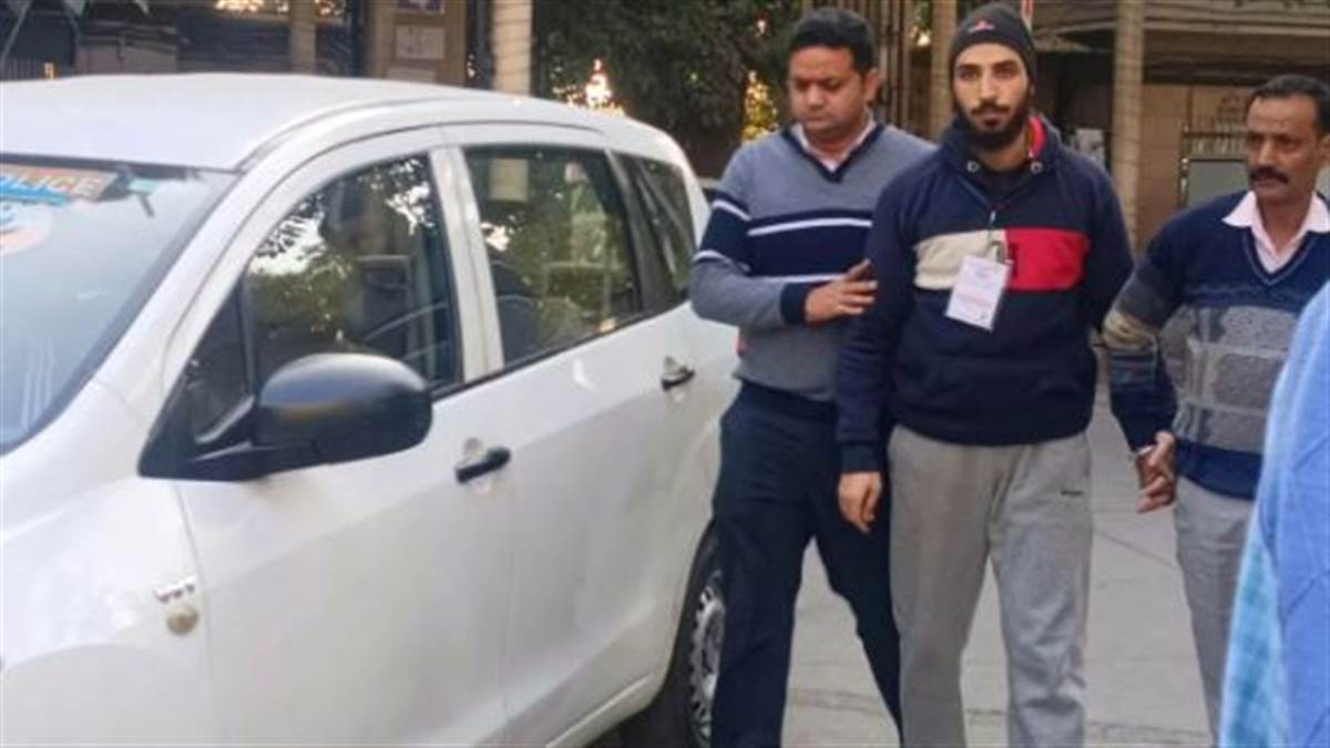 Delhi Blast ਮਾਮਲੇ 'ਚ NIA ਨੇ ਬਾਰਾਮੂਲਾ ਤੋਂ ਇਕ ਹੋਰ ਡਾਕਟਰ ਕੀਤਾ ਗ੍ਰਿਫ਼ਤਾਰ, ਆਤਮਘਾਤੀ ਹਮਲੇ 'ਚ ਕੀਤੀ ਮਦਦ ਅਤੇ ਸਬੂਤ ਮਿਟਾਏ