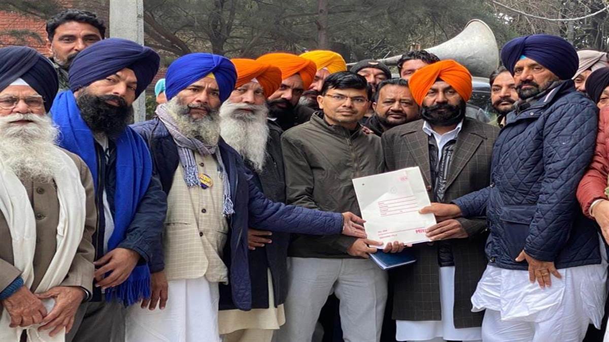 ਦਿੱਲੀ ਦੀ ਸਾਬਕਾ ਮੁੱਖ ਮੰਤਰੀ ਖ਼ਿਲਾਫ਼ ਅਕਾਲੀਆਂ ਨੇ ਦਿੱਤਾ ਧਰਨਾ
