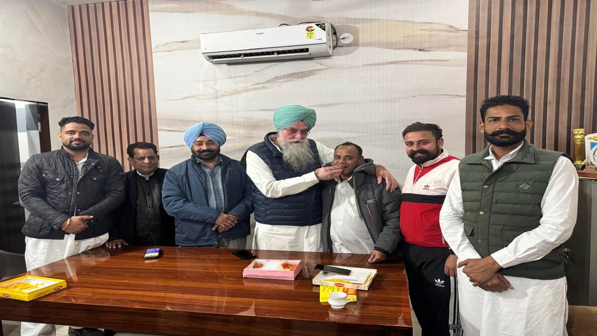 ਪੰਜਾਬ ਰਾਜ ਵਪਾਰੀ ਕਮਿਸ਼ਨ ਦੇ ਅਹੁਦੇਦਾਰਾਂ ਦਾ ਸਨਮਾਨ
