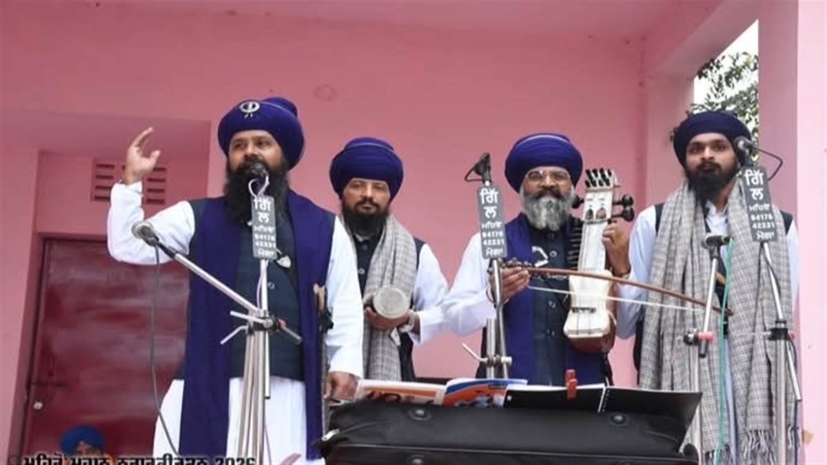 ਅਵਤਾਰ ਪੁਰਬ ਨੂੰ ਸਮਰਪਿਤ ਮਹਿਰੋਂ ਵਿਖੇ ਸਜਾਇਆ ਨਗਰ ਕੀਰਤਨ