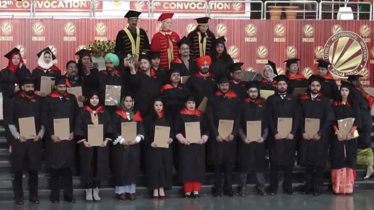 ਸਬਜ਼ੀ ਵੇਚਣ ਵਾਲੇ ਦੀ ਧੀ ਨੂੰ ਮਿਲੀ ਡਾਕਟਰੇਟ ਦੀ ਡਿਗਰੀ