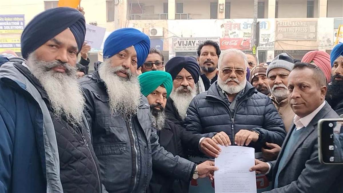 ਆਤਿਸ਼ੀ ਦੀ ਗ੍ਰਿਫ਼ਤਾਰੀ ਤੇ ਮੈਂਬਰਸ਼ਿਪ ਰੱਦ ਕਰਨ ਦੀ ਮੰਗ