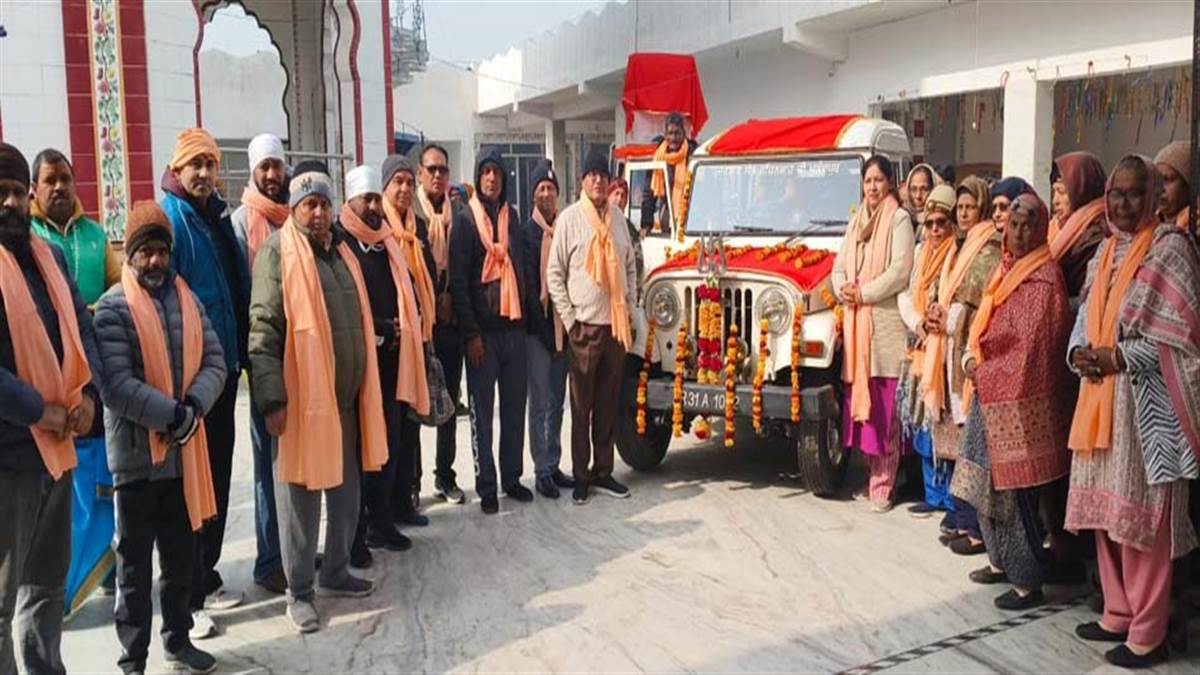 ਬੇਤਾਜ ਸੰਤ ਸ਼ਹਿਨਸ਼ਾਹ ਜੀ ਦੀ 22ਵੀਂ ਬਰਸੀ 'ਤੇ ਸ਼ੋਭਾ ਯਾਤਰਾ ਸਜਾਈ