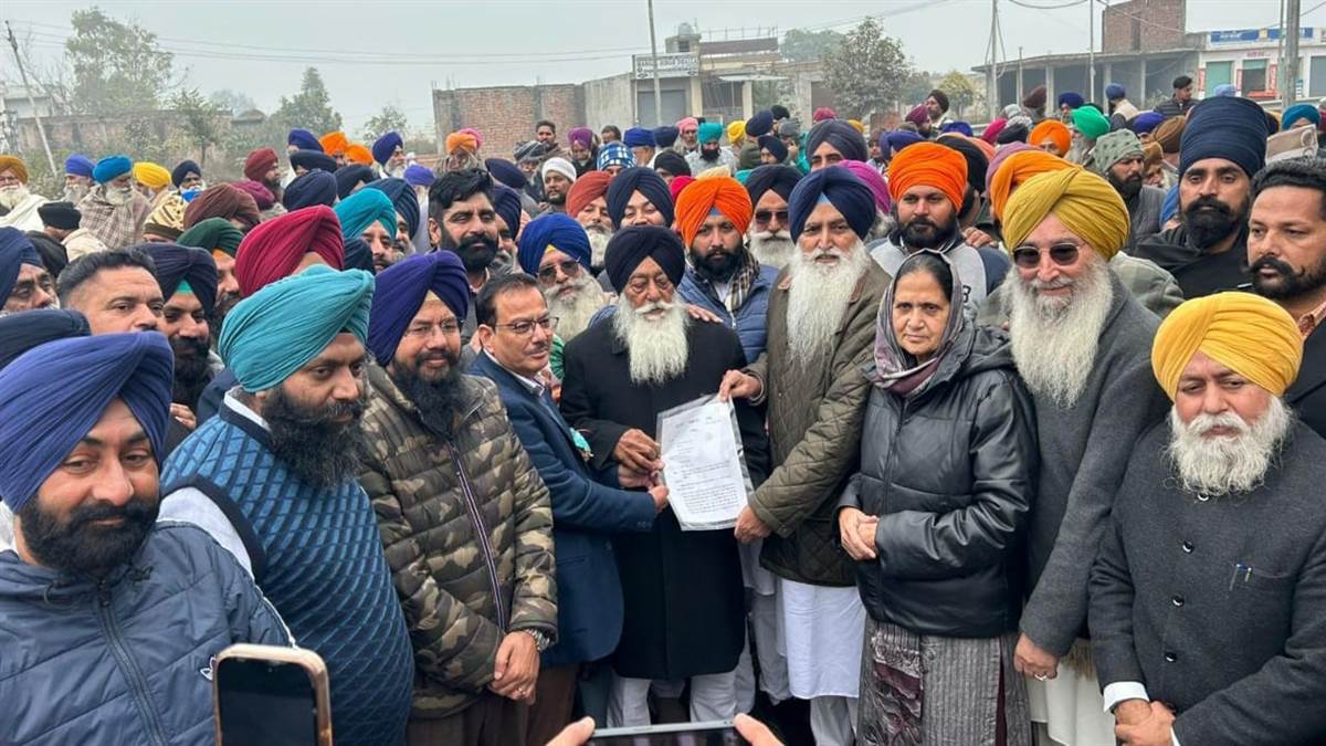ਆਤਿਸ਼ੀ ਦੇ ਬਿਆਨ ਖ਼ਿਲਾਫ਼ ਅਕਾਲੀ ਦਲ ਨੇ ਜ਼ਿਲ੍ਹਾ ਪ੍ਰਸ਼ਾਸਕੀ ਕੰਪਲੈਕਸ ਅੱਗੇ ਕੀਤਾ ਜੋਰਦਾਰ ਪ੍ਰਦਰਸ਼ਨ