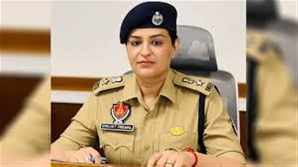 ਮੁਅੱਤਲ IPS ਰਵਜੋਤ ਕੌਰ ਸ਼ਰਤਾਂ ’ਤੇ ਬਹਾਲ, ਕਮਿਸ਼ਨ ਨੇ ਕਿਹਾ- ਵਿਭਾਗੀ ਕਾਰਵਾਈ ਦਾ ਅੰਤਿਮ ਫ਼ੈਸਲਾ ਸਹਿਮਤੀ ਤੋਂ ਬਿਨਾਂ ਨਹੀਂ ਲਿਆ ਜਾ ਸਕਦਾ