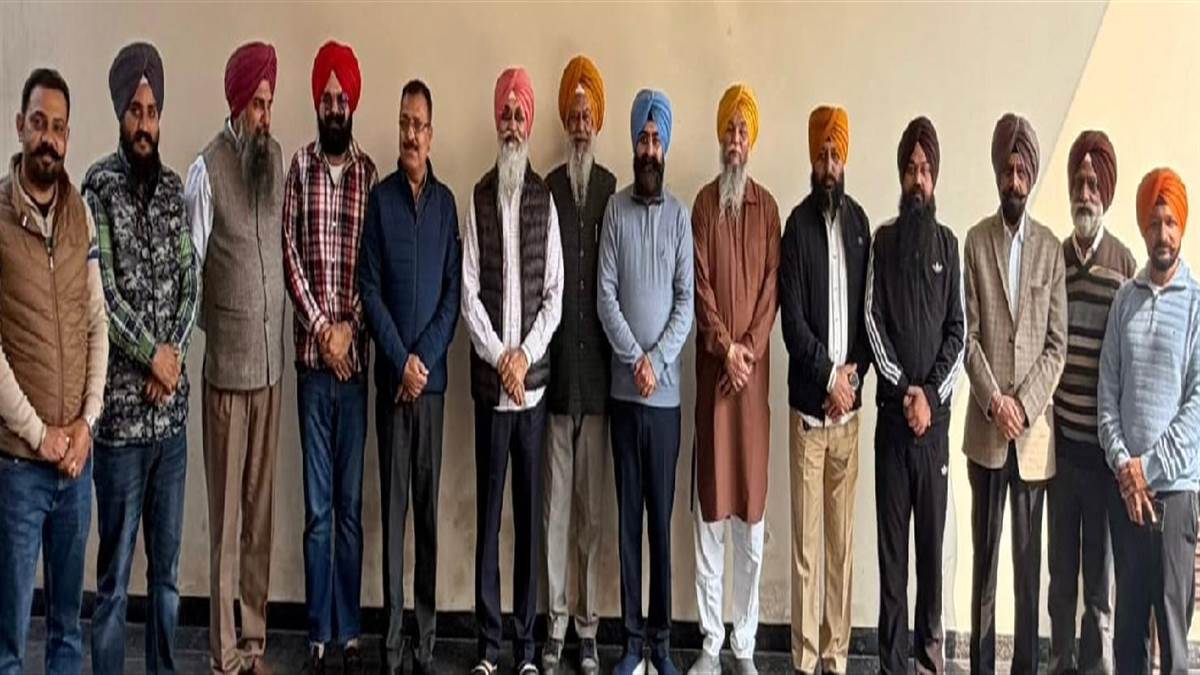 ਅਕਾਲੀ ਦਲ ਕੋਰ ਕਮੇਟੀ ਦੀ ਮੀਟਿੰਗ, ਕਈ ਮੁੱਦੇ ਵਿਚਾਰੇ