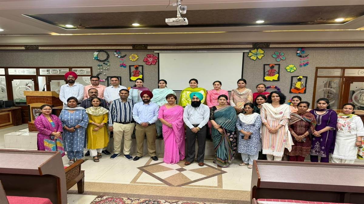 ਨਗਰ ਕੌਂਸਲ ਫਿਰੋਜ਼ਪੁਰ ਵੱਲੋਂ 11 ‘ਸਵੱਛਤਾ ਚੈਂਪੀਅਨ’ ਮਹਿਲਾਵਾਂ ਦਾ ਵਿਸ਼ੇਸ਼ ਸਨਮਾਨ