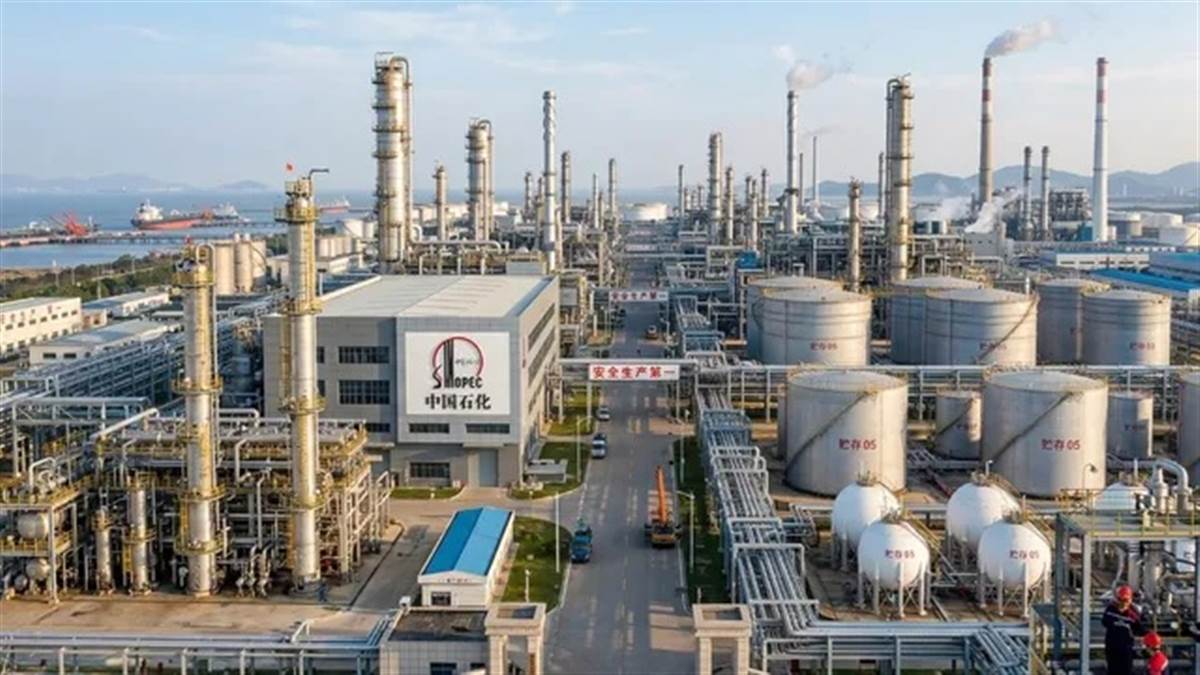 ਭਾਰਤ ਨੂੰ ਈਰਾਨ ਤੋਂ ਮਿਲ ਰਿਹਾ ਤੇਲ ਤਾਂ ਤਿਲਮਿਲਾਇਆ ਚੀਨ ! ਕੌਣ ਹਨ 'Teapots', ਜਿਨ੍ਹਾਂ ਨੇ ਜ਼ਿਆਦਾ ਕੀਮਤ ਦੇ ਕੇ ਖਰੀਦਿਆ ਕਰੂਡ