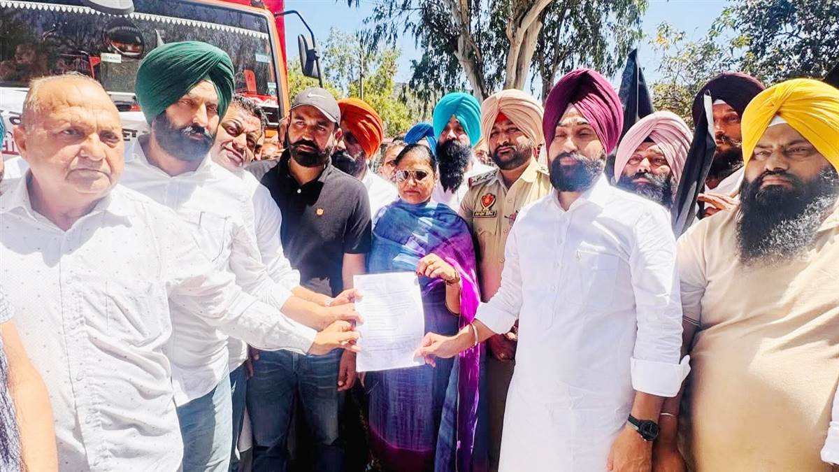 ਮਾਈਨਿੰਗ ਮਾਫ਼ੀਆ ਖਿਲਾਫ਼ ਕਾਂਗਰਸ ਵੱਲੋਂ ‘ਹੱਲਾ ਬੋਲ’ ਮਾਰਚ