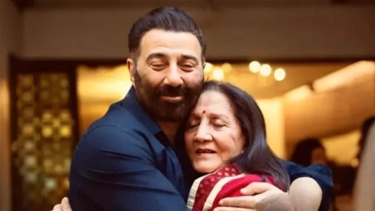 Mother's Day 'ਤੇ ਸੰਨੀ ਦਿਓਲ ਨੂੰ ਮਾਂ ਪ੍ਰਕਾਸ਼ ਕੌਰ 'ਤੇ ਆਇਆ ਬੇਸ਼ੁਮਾਰ ਪਿਆਰ, ਦਿਲ ਨੂੰ ਛੂਹ ਲਵੇਗੀ ਇਹ ਪੋਸਟ