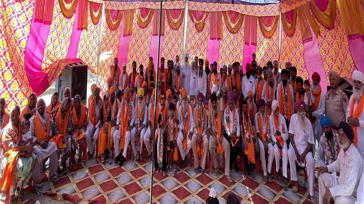 ਪਿੰਡ ਭੈਣੀ ਮੱਟੂਆਂ ’ਚ ਆਪ, ਅਕਾਲੀ ਦਲ ਤੇ ਭਾਜਪਾ ਦੇ 54 ਵਰਕਰ ਕਾਂਗਰਸ ’ਚ ਸ਼ਾਮਲ