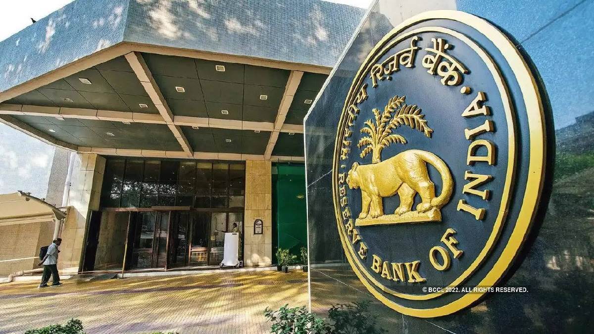 business banking loan rbi imposed fine on 1 nbfc and 8 state cooperative banks after pmc issue