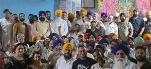 ਨਸ਼ਿਆਂ, ਭ੍ਰਿਸ਼ਟਾਚਾਰ ਤੇ ਸਿੱਖ ਵਿਰੋਧੀ ਨੀਤੀਆਂ ਖ਼ਿਲਾਫ਼ ਵਰਕਰਾਂ ’ਚ ਰੋਸ : ਵਿਧਾਇਕ ਢਿੱਲੋਂ