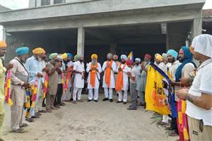 ‘ਆਪ’ ਨੂੰ ਵੱਡਾ ਝਟਕਾ: ਨੌਜਵਾਨਾਂ ਨੇ ਛੱਡੀ ਆਮ ਆਦਮੀ ਪਾਰਟੀ, ਅਕਾਲੀ ਦਲ ਵਾਰਿਸ ਪੰਜਾਬ ਪਾਰਟੀ ’ਚ ਹੋਏ ਸ਼ਾਮਲ