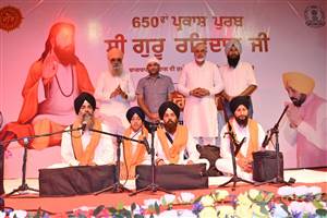 ਪ੍ਰਕਾਸ਼ ਪੁਰਬ ਨੂੰ ਸਮਰਪਿਤ ਸ਼ਾਹਕੋਟ ’ਚ ਹੋਇਆ ਡ੍ਰੋਨ ਸ਼ੋਅ