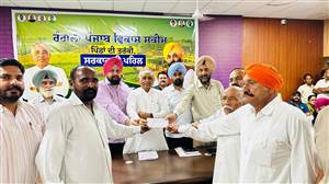 55 ਪੰਚਾਇਤਾਂ ਨੂੰ 2 ਕਰੋੜ 68 ਲੱਖ 39 ਹਜ਼ਾਰ ਰੁਪਏ ਦੇ ਵਿਕਾਸ ਕਾਰਜਾਂ ਲਈ ਚੈੱਕ ਵੰਡੇ