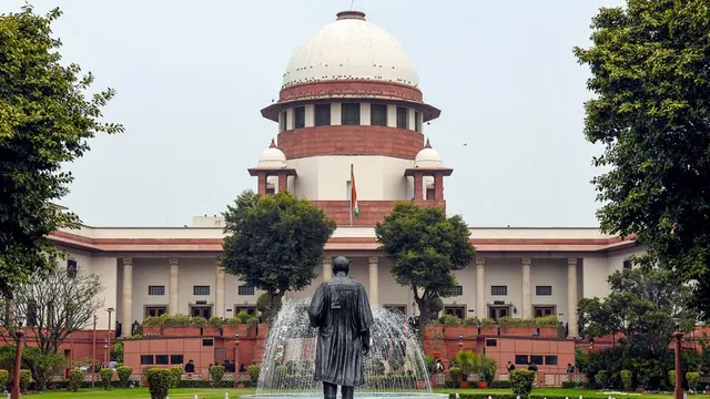 SC 'ਚ ਵੱਡਾ ਖੁਲਾਸਾ: CJP ਪ੍ਰਦਰਸ਼ਨ ਮਾਮਲੇ 'ਚ ਵਿਦਿਆਰਥੀ ਨੂੰ 5 ਲੱਖ ਦਾ ਨੋਟਿਸ ਭੇਜਣ ਵਾਲਾ ਮੈਜਿਸਟ੍ਰੇਟ ਸਸਪੈਂਡ