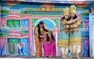 ‘ਰਾਮ ਬਣਵਾਸ’ ਦੇਖ ਭਾਵੁਕ ਹੋਇਆ ਰਾਮਲੀਲਾ ਪੰਡਾਲ, ਸ਼ਰਧਾਲੂਆਂ ਦੀਆਂ ਅੱਖਾਂ ਹੋਈਆਂ ਨਮ