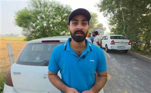 ਟਰੱਕ ’ਚੋਂ ਡਿੱਗੀ ਬੋਰੀ ਕਾਰਨ ਹੋਇਆ ਹਾਦਸਾ