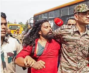 ਦਿੱਲੀ ਪੁਲਸ ਗ੍ਰਿਫਤਾਰ ਕੀਤੇ ਆਗੂਆਂ ਨੂੰ ਰਿਹਾਅ ਕਰੇ