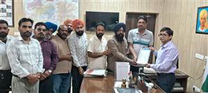 ਮੰਗਾਂ ਸਬੰਧੀ ਡੀਸੀ ਨੂੰ ਸੌਂਪਿਆ ਮੰਗ-ਪੱਤਰ