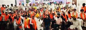 ਲੌਹੁਕਾ ’ਚ ‘ਆਪ’ ਨੂੰ ਝਟਕਾ, 61 ਪਰਿਵਾਰ ਕਾਂਗਰਸ ’ਚ ਸ਼ਾਮਲ
