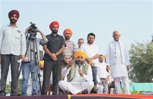 Sangrur News : ਇਮਾਨਦਾਰੀ ਸਭ ਤੋਂ ਵੱਡੀ ਪੂੰਜੀ, ਲੋਕਾਂ ਦਾ ਪਿਆਰ ਤੇ ਵਿਸ਼ਵਾਸ ਤਾਕਤ : CM ਮਾਨ