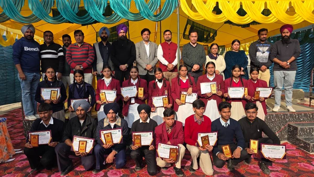 ਭਾਰਤ ਦਾ ਭਵਿੱਖ ਬਾਲ ਵਿਗਿਆਨੀਆਂ ਦੇ ਹੱਥ ’ਚ : ਡੀਆਰਸੀ ਦਿਨੇਸ਼ ਚੌਹਾਨ