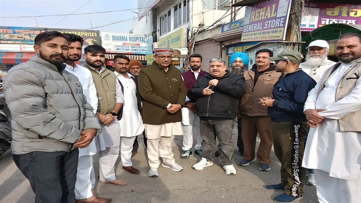 ਮਹੰਤ ਉਪੇਂਦਰ ਪਰਾਸ਼ਰ ਦਾ ਗੜ੍ਹਦੀਵਾਲਾ ਪੁੱਜਣ 'ਤੇ ਕੀਤਾ ਸਵਾਗਤ