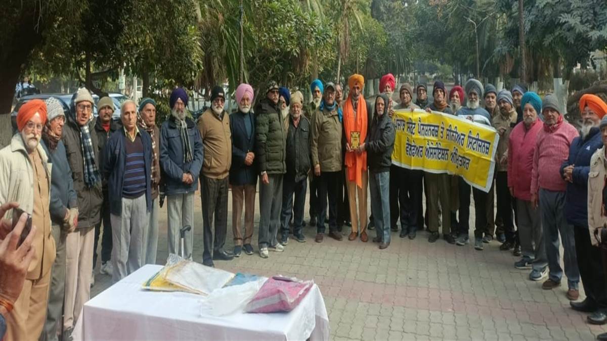 'ਆਪ' ਸਰਕਾਰ ਨੇ ਪੈਨਸ਼ਨਰਾਂ ਦੀਆਂ ਮੰਗਾਂ ਪੂਰੀਆਂ ਨਹੀਂ ਕੀਤੀਆਂ