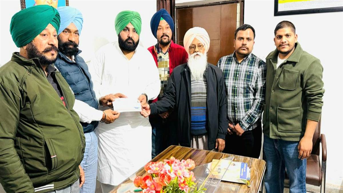 ਵਿਧਾਇਕ ਵੱਲੋਂ ਸਹੇੜੀ ਦੀ ਪੰਚਾਇਤ ਨੂੰ 3 ਲੱਖ ਦਾ ਚੈੱਕ