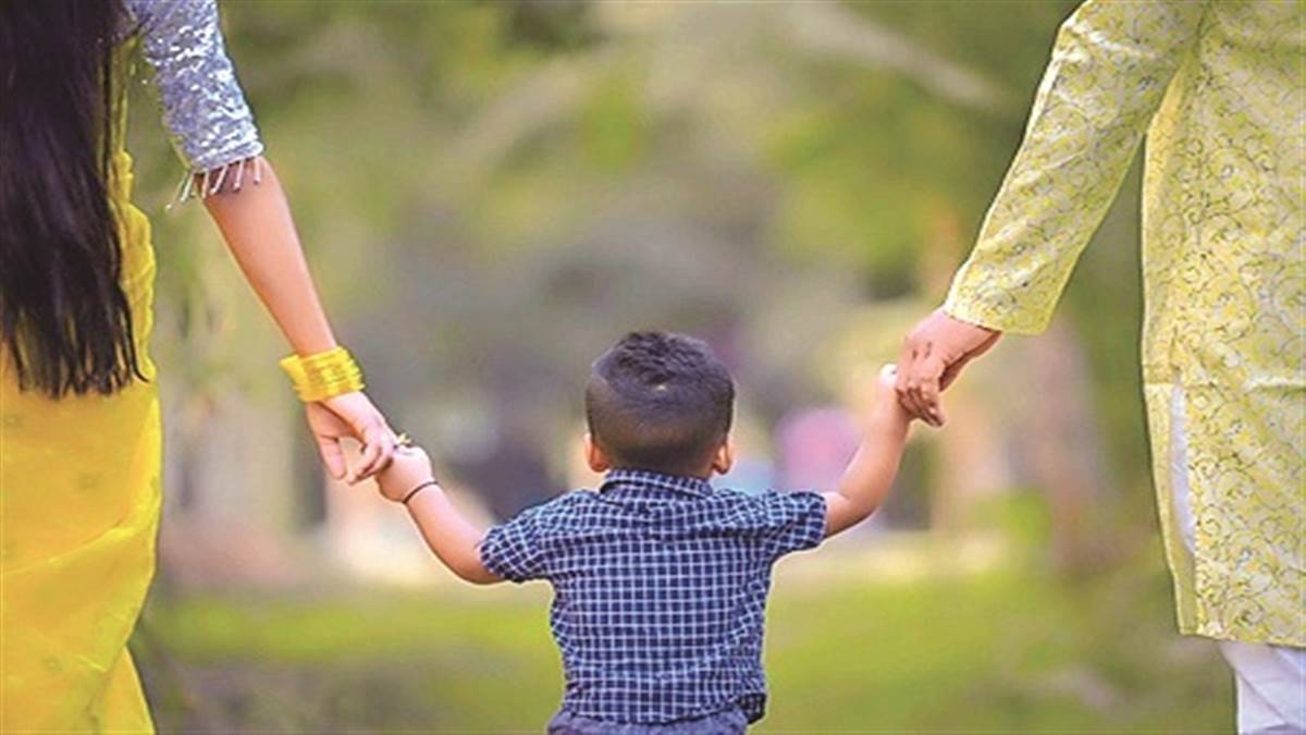 ਨੌਜਵਾਨਾਂ ਨੂੰ ਡੇਟਿੰਗ ’ਤੇ ਜਾਣ, ਵਿਆਹ ਕਰਨ ਅਤੇ ਬੱਚੇ ਪੈਦਾ ਕਰਨ ਲਈ ਵੱਧ ਛੁੱਟੀਆਂ ਅਤੇ ਵਿਸ਼ੇਸ਼ ਪੈਕੇਜ ਦਿੱਤੇ ਜਾ ਰਹੇ ਹਨ। ਜਣੇਪਾ ਛੁੱਟੀ ਨੂੰ ਵਧਾਇਆ ਜਾ ਰਿਹਾ ਹੈ। ਬੱਚਿਆਂ ਦੇ ਪਿਤਾ ਬਣਨ ਵਾਲਿਆਂ ਨੂੰ ਵੀ ਛੁੱਟੀ ਦਿੱਤੀ ਜਾ ਰਹੀ ਹੈ ਪਰ ਨੌਜਵਾਨ, ਖ਼ਾਸ ਕਰਕੇ ਮਹਿਲਾਵਾਂ ਬੱਚੇ ਨਹੀਂ ਚਾਹੁੰਦੀਆਂ।