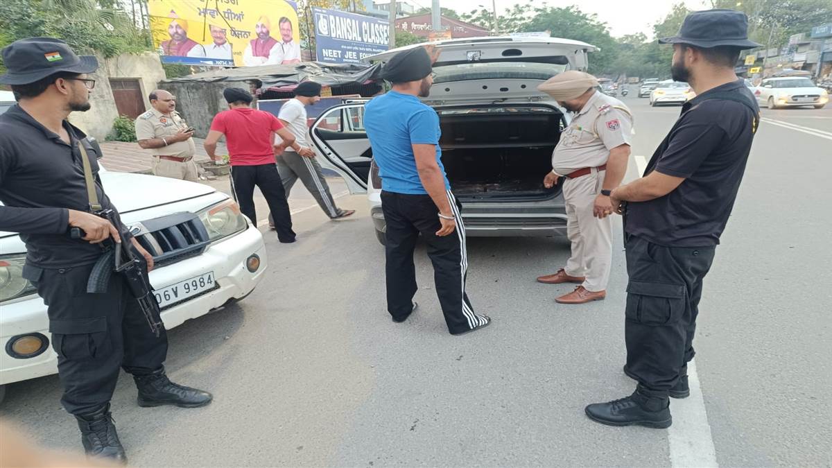 ਬਟਾਲਾ ਪੁਲਿਸ ਲੋਕਾਂ ਦੇ ਜਾਨ ਮਾਲ ਦੀ ਸੁਰੱਖਿਆ ਲਈ ਵਚਨਬੱਧ : ਡੀਐੱਸਪੀ ਕਸਤੂਰੀ ਲਾਲ