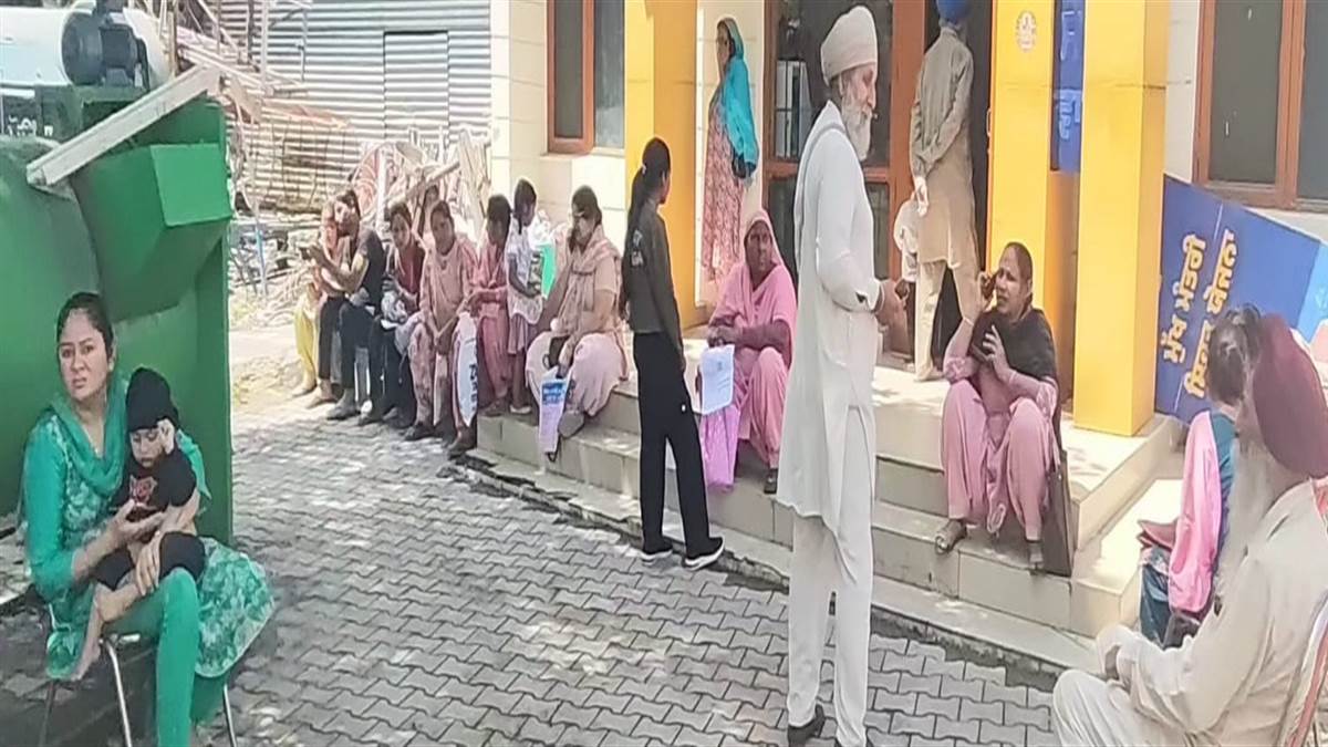 ਜਾਤੀ ਸਰਟੀਫਿਕੇਟ ਲਈ ਸੇਵਾ ਕੇਂਦਰਾਂ ’ਤੇ ਲੱਗੀਆਂ ਲਾਈਨਾਂ, ਲੋਕ ਪਰੇਸ਼ਾਨ